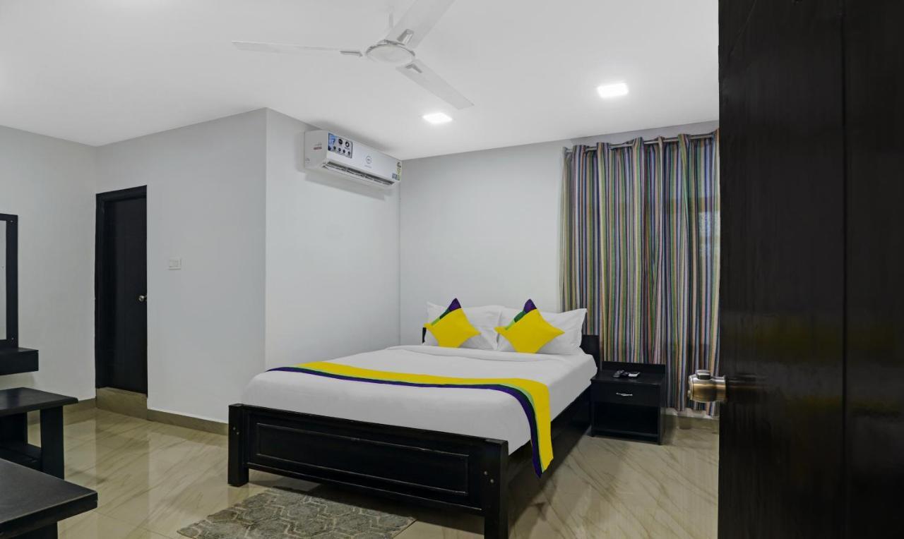 Itsy By Treebo - Lg Grand Inn Hyderabad Exterior photo